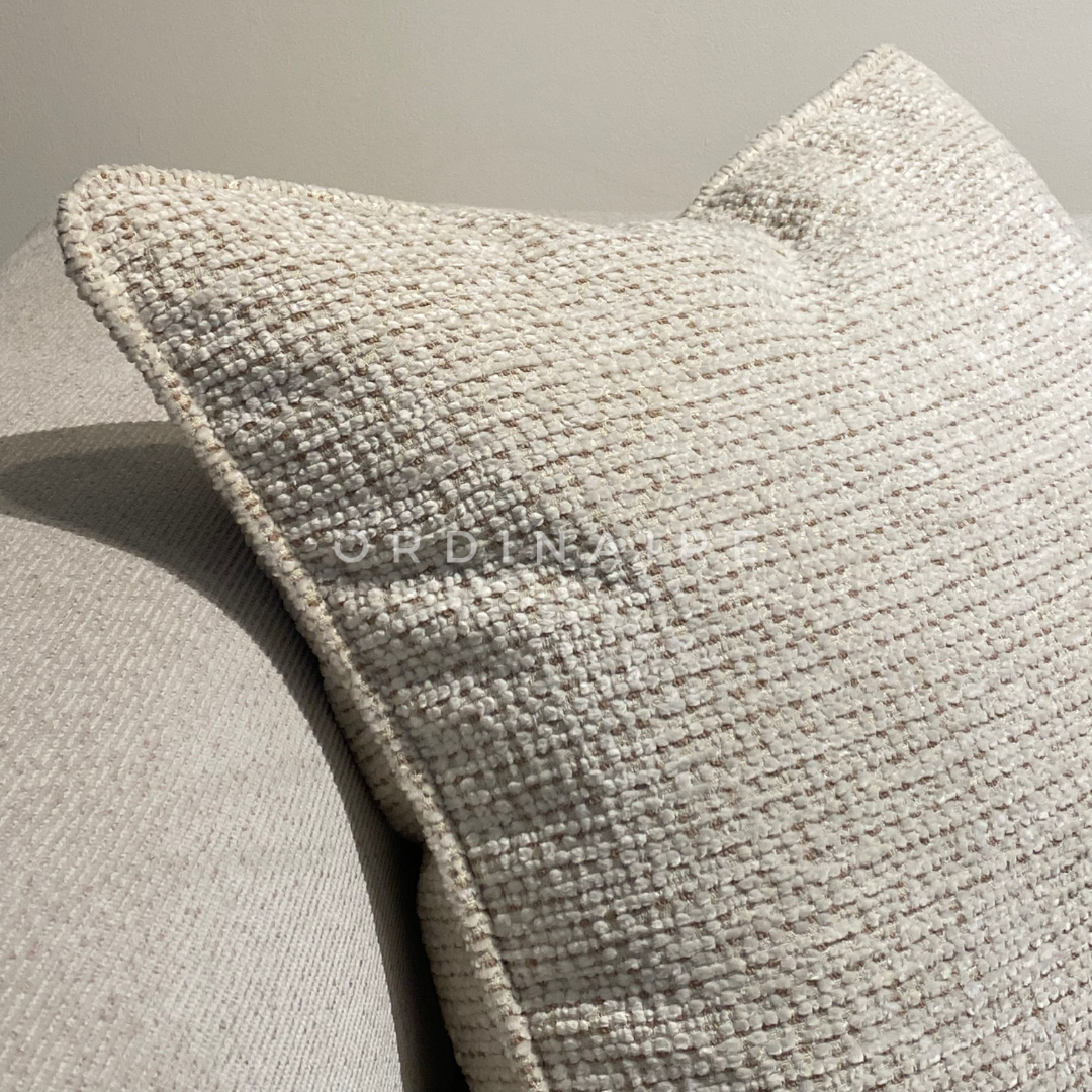 LUXURIOUS PILLOW - 1791-1