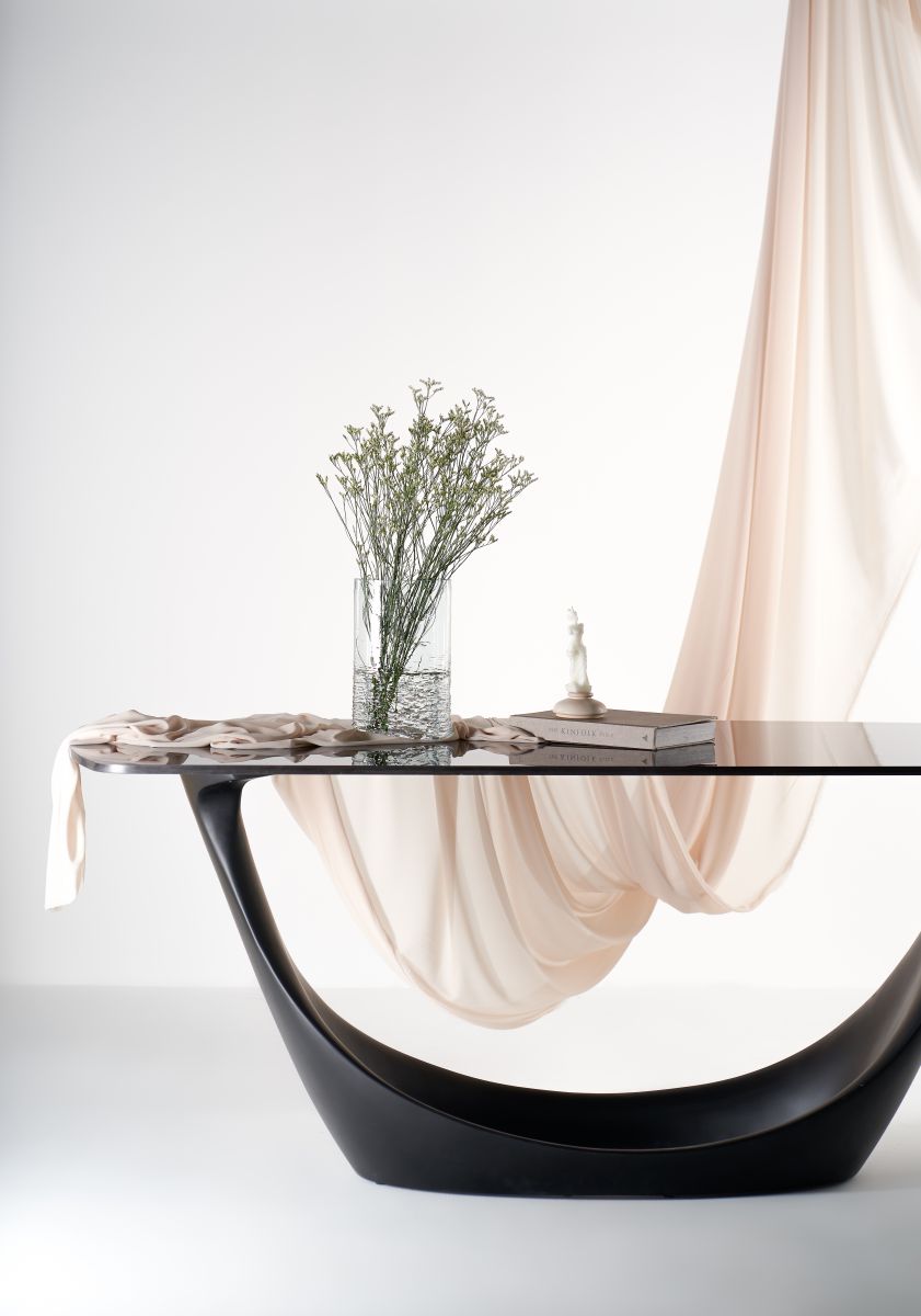 AMANI V DINING TABLE TB-16V