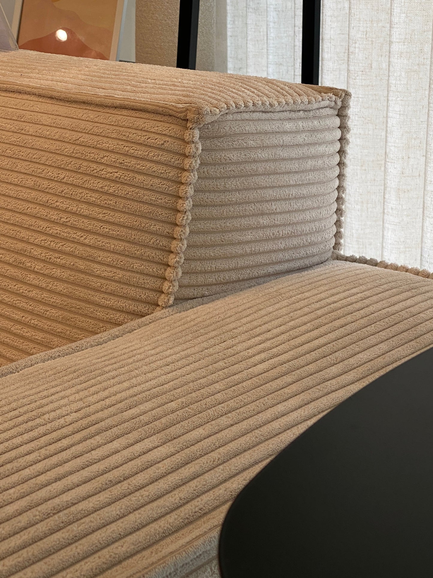BOLD ARMCHAIR - SAMPLE SALE