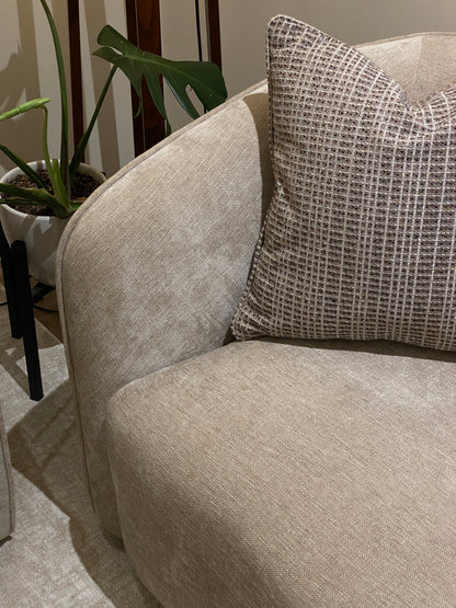 ELLIPSE ARMCHAIR - SAMPLE SALE