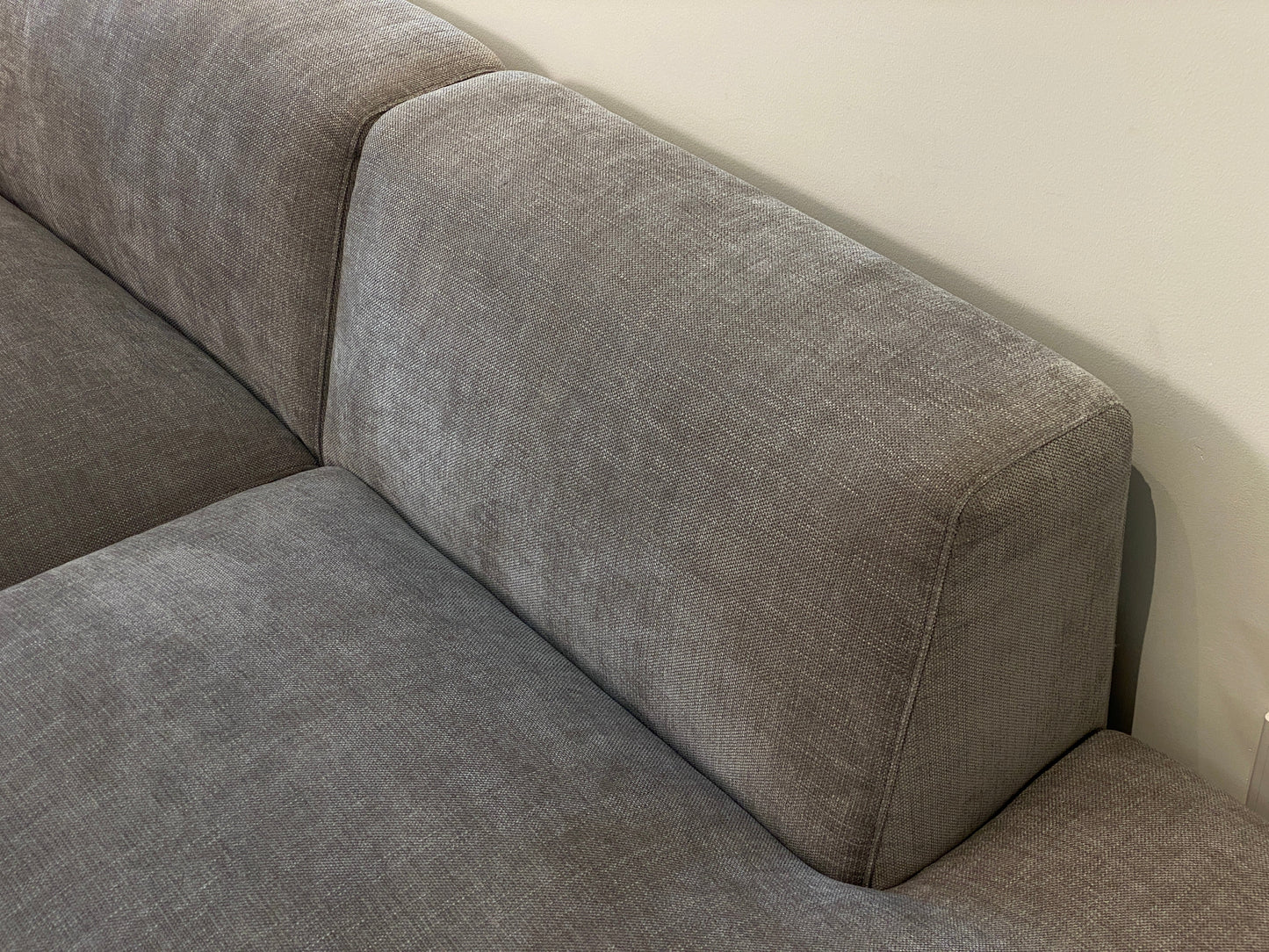GLEE SOFA (2-Piece Sectional) - SAMPLE SALE