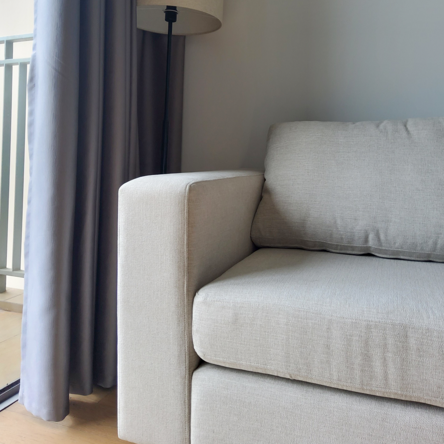 CATERIA SOFA