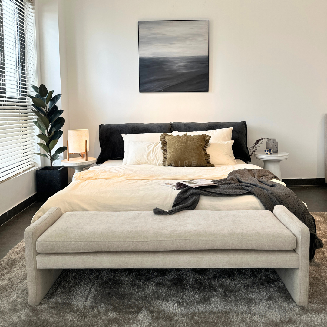 ELORA DAYBED