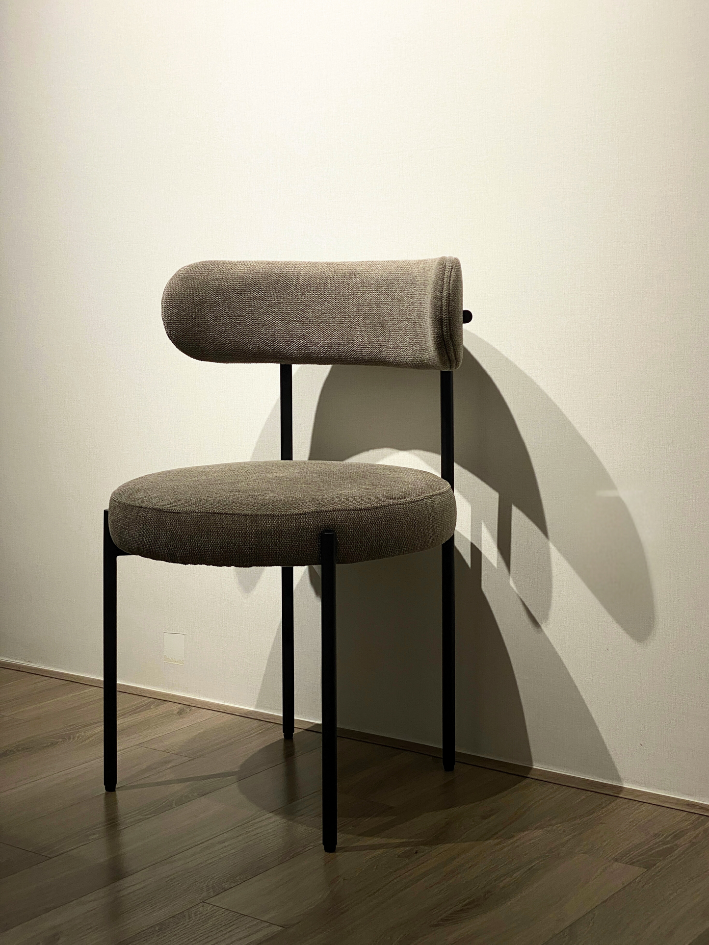 AMBER CHAIR