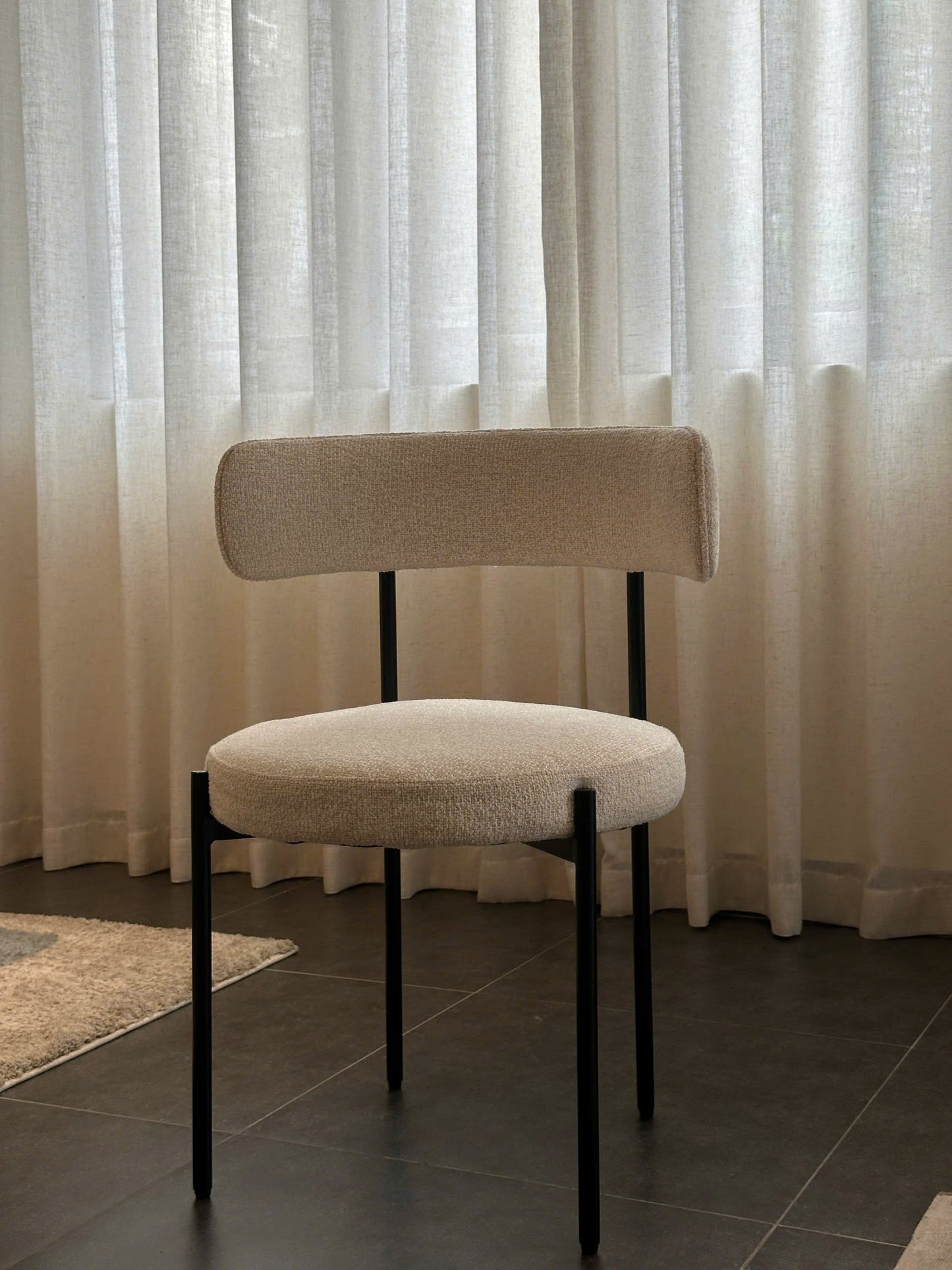 AMBER CHAIR