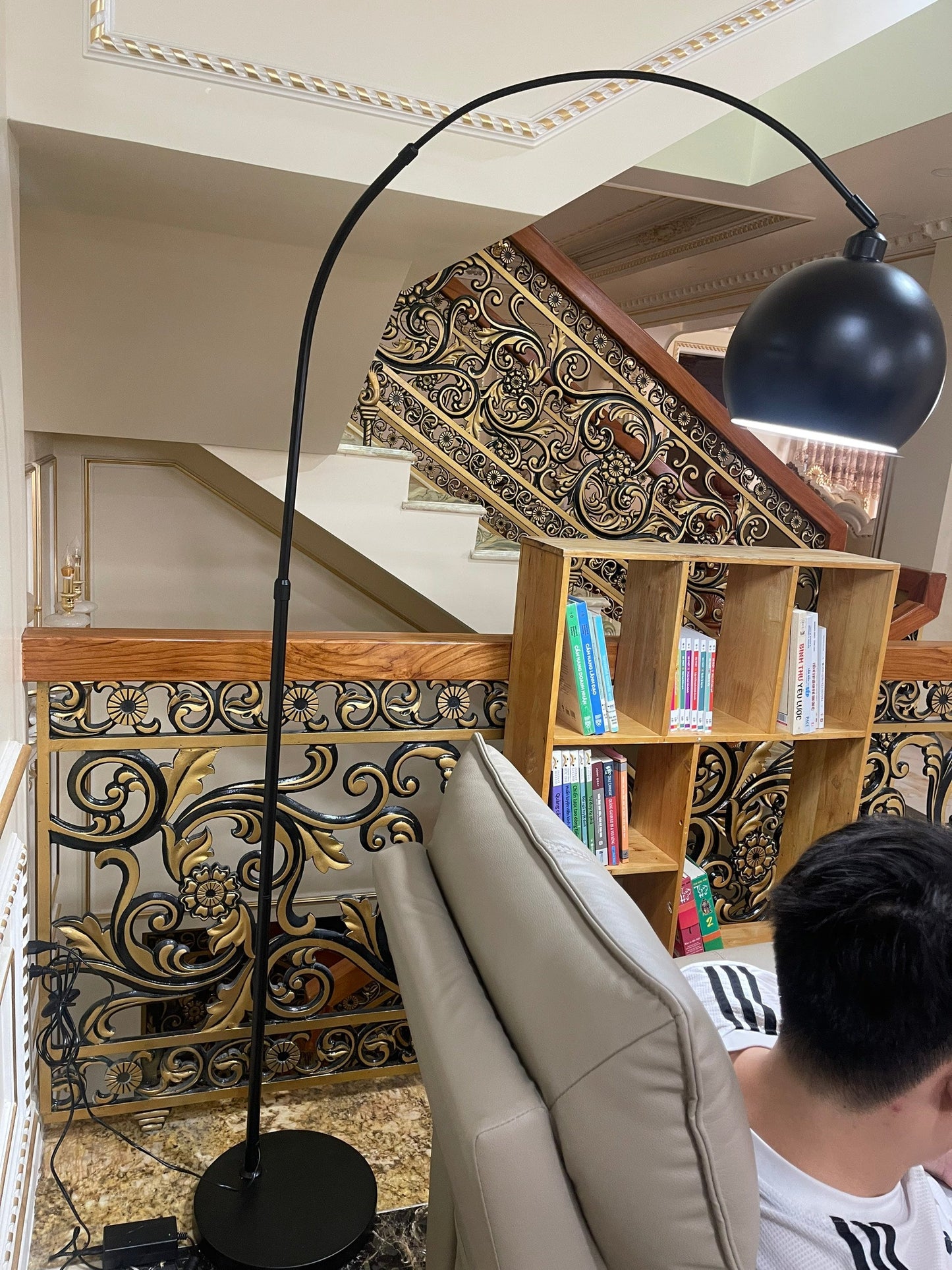 CASSIE FLOOR LAMP