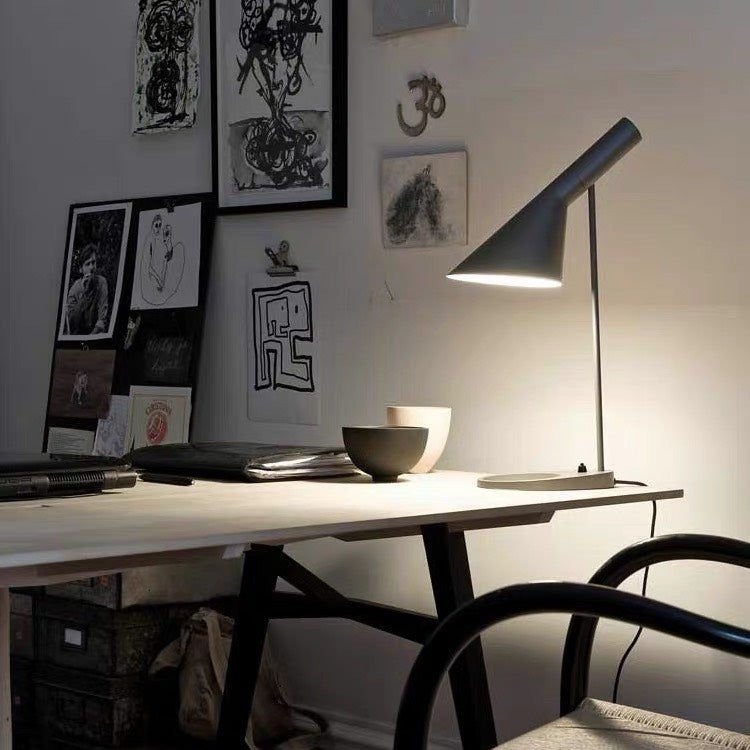 COLLIN TABLE LAMP