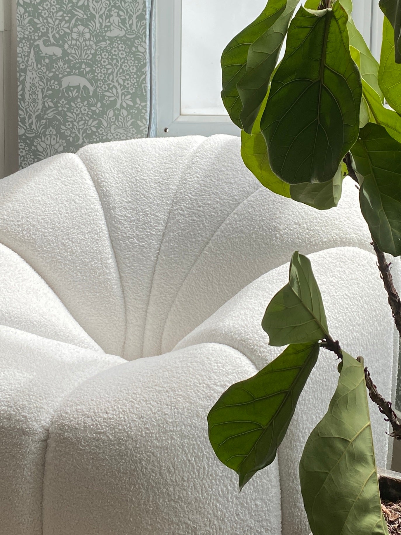 CHLOE ARMCHAIR