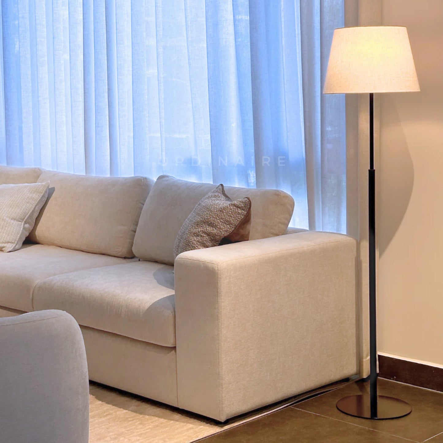 CLAUDIA FLOOR LAMP
