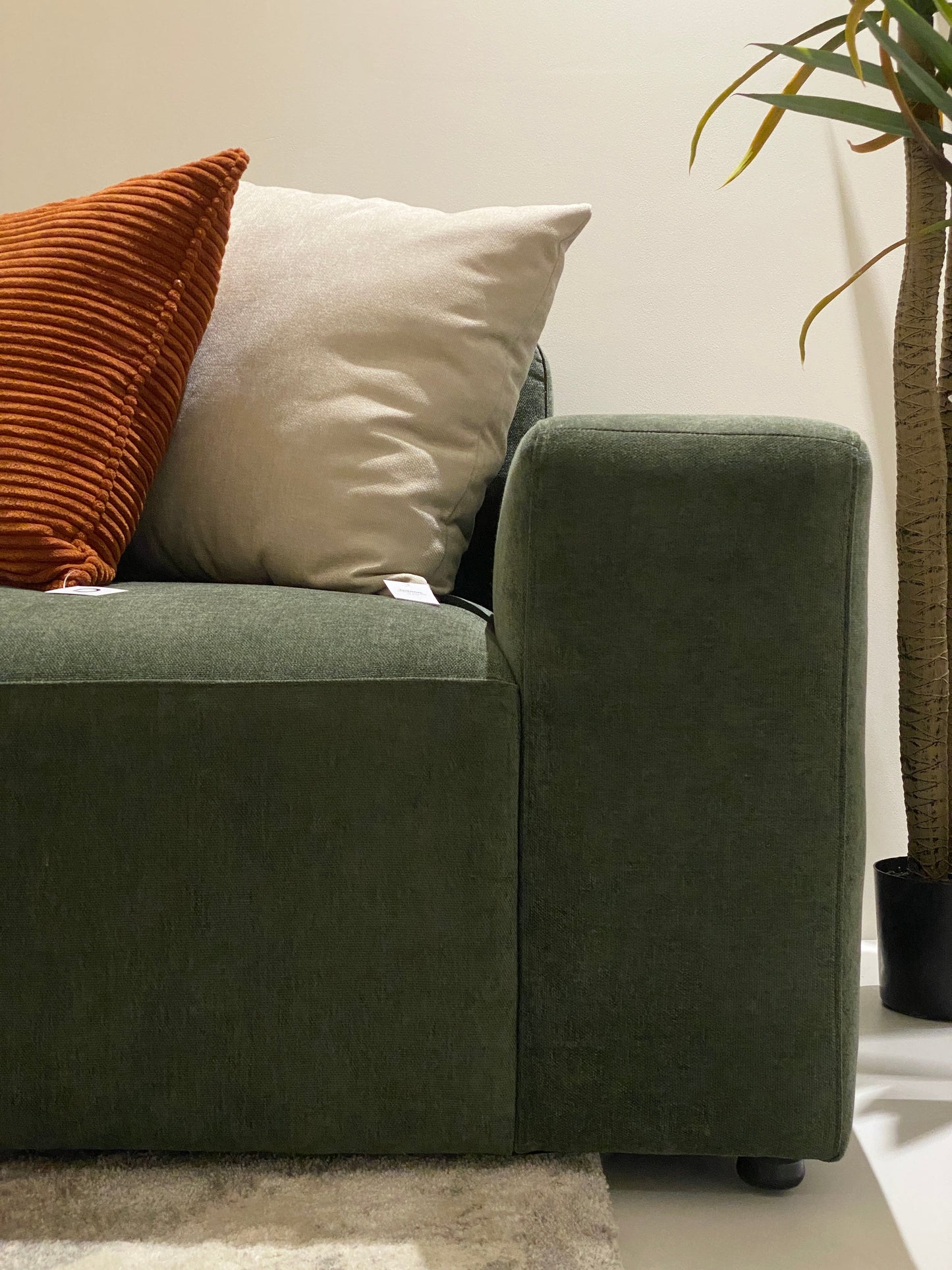 DELIGHT LOUNGE SOFA - SAMPLE