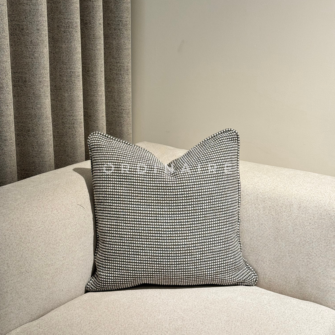 LUXURIOUS PILLOW - 300107-8
