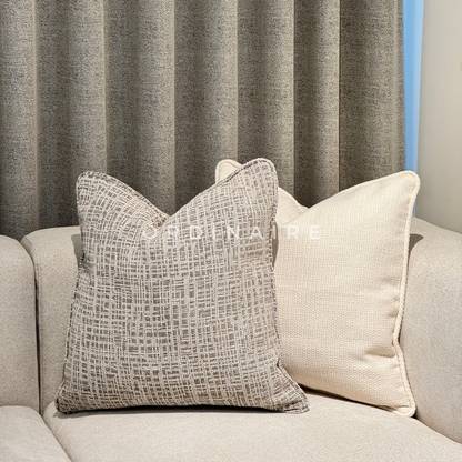 LUXURIOUS PILLOW  - 300109-1