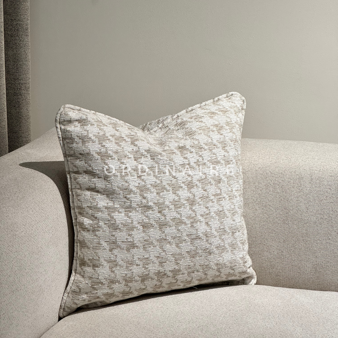 LUXURIOUS PILLOW  - 300111-5