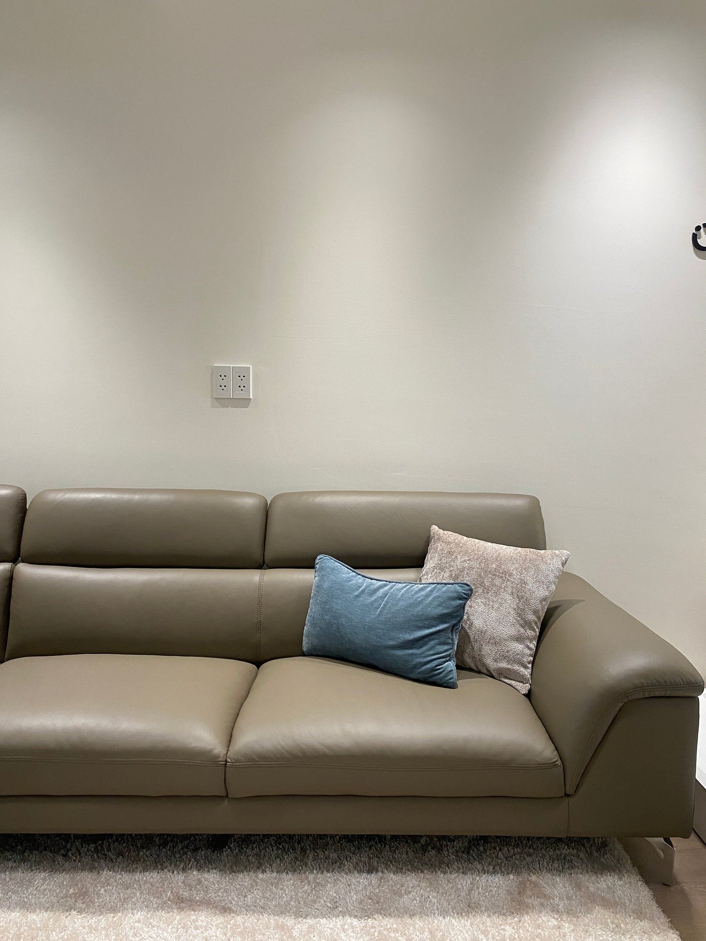 AVENUE SOFA