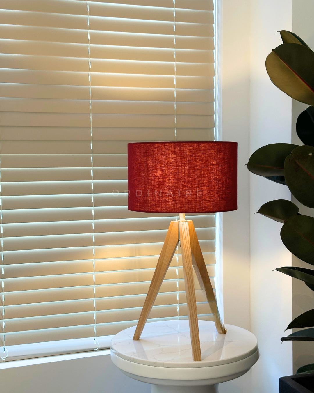 KOHI TABLE LAMP
