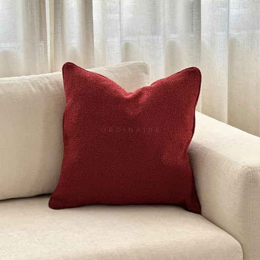 ESSENTIAL PILLOW - LOOP 9