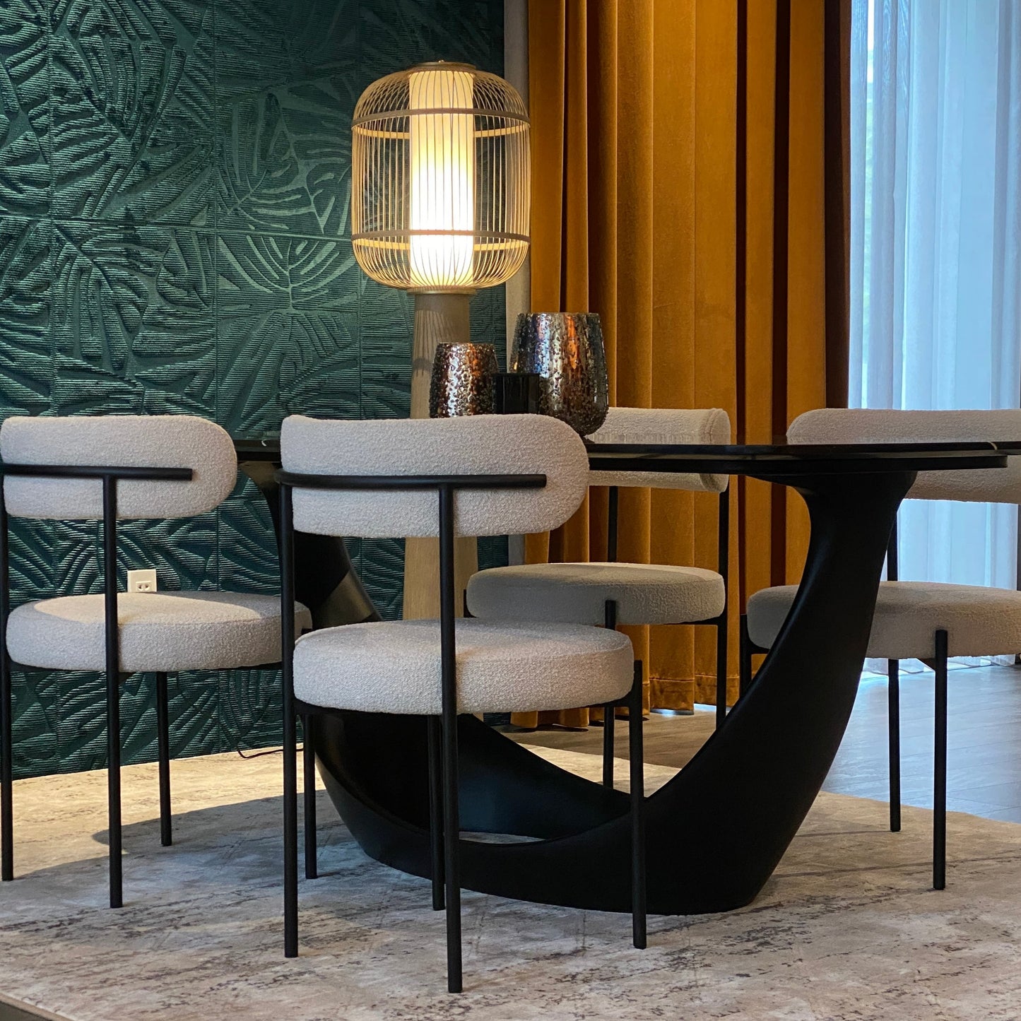 MODERN GLEAM - DINING ROOM SET