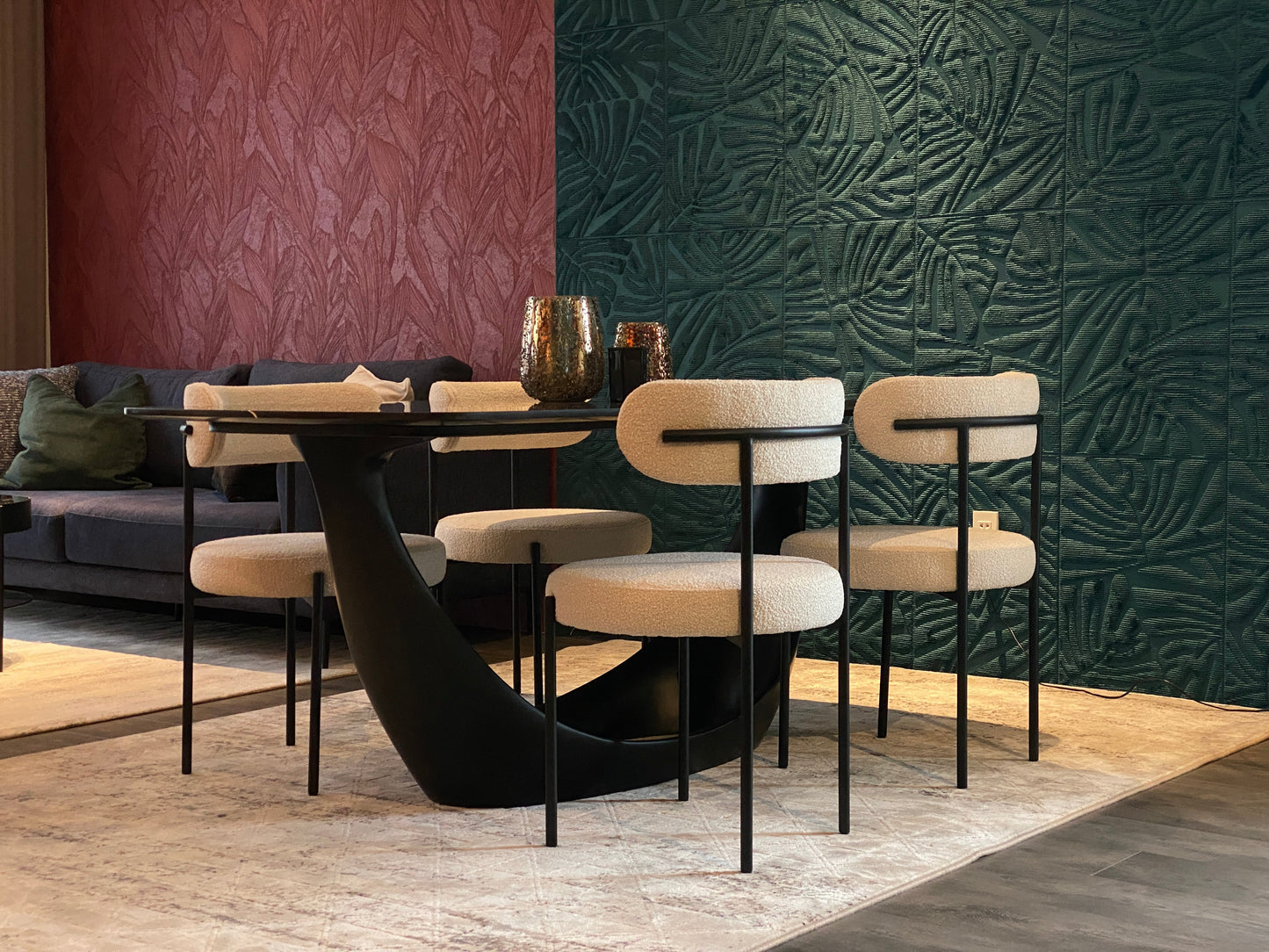 MODERN GLEAM - DINING ROOM SET