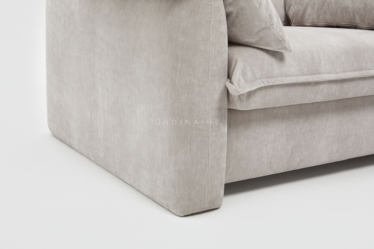 NOE ARMCHAIR