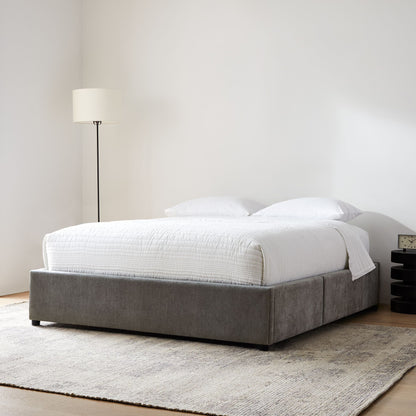 NO HEADBOARD BED
