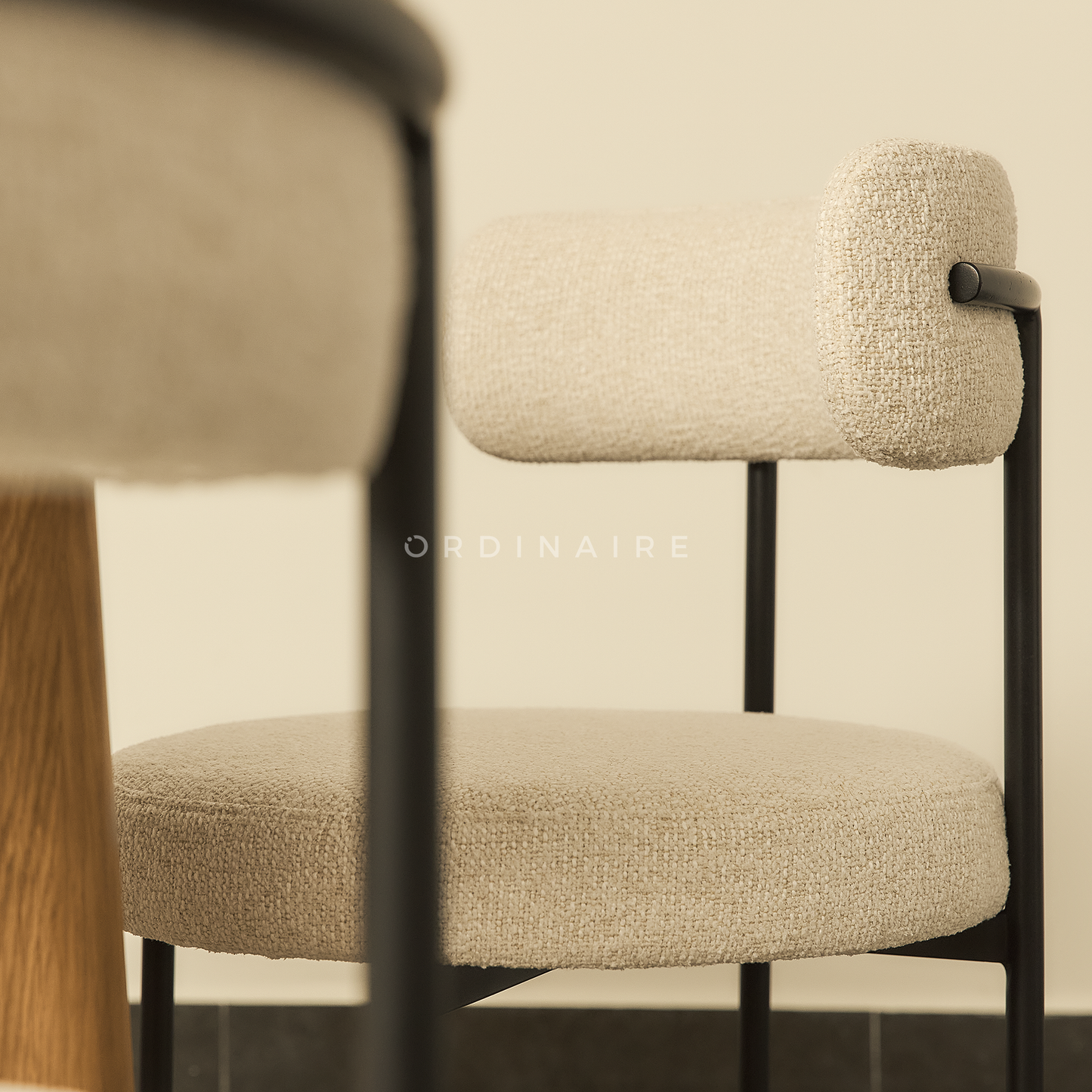AMBER CHAIR