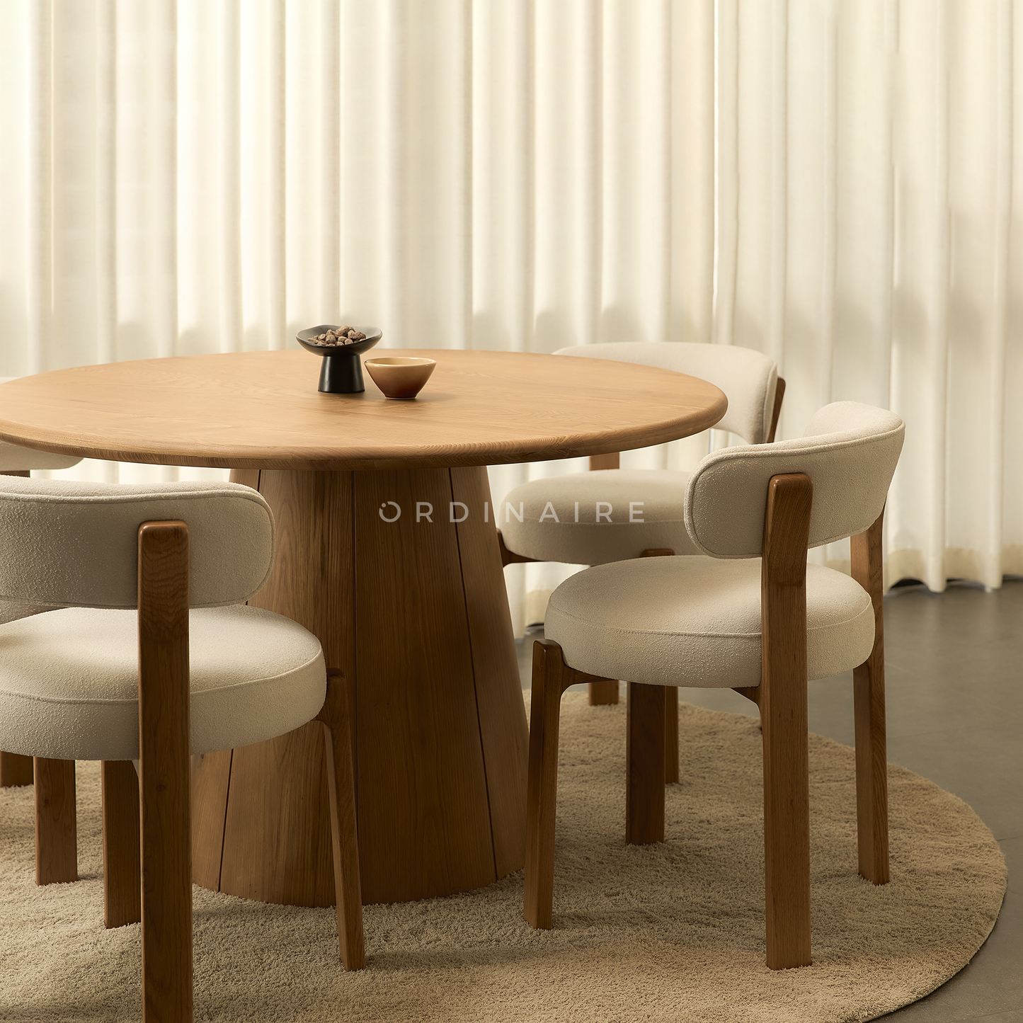 KYO DINING TABLE