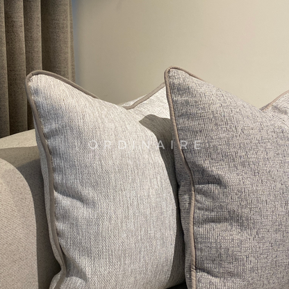 LUXURIOUS PILLOW - 1672-2