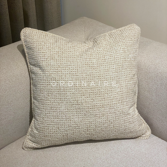 LUXURIOUS PILLOW - 1791-1