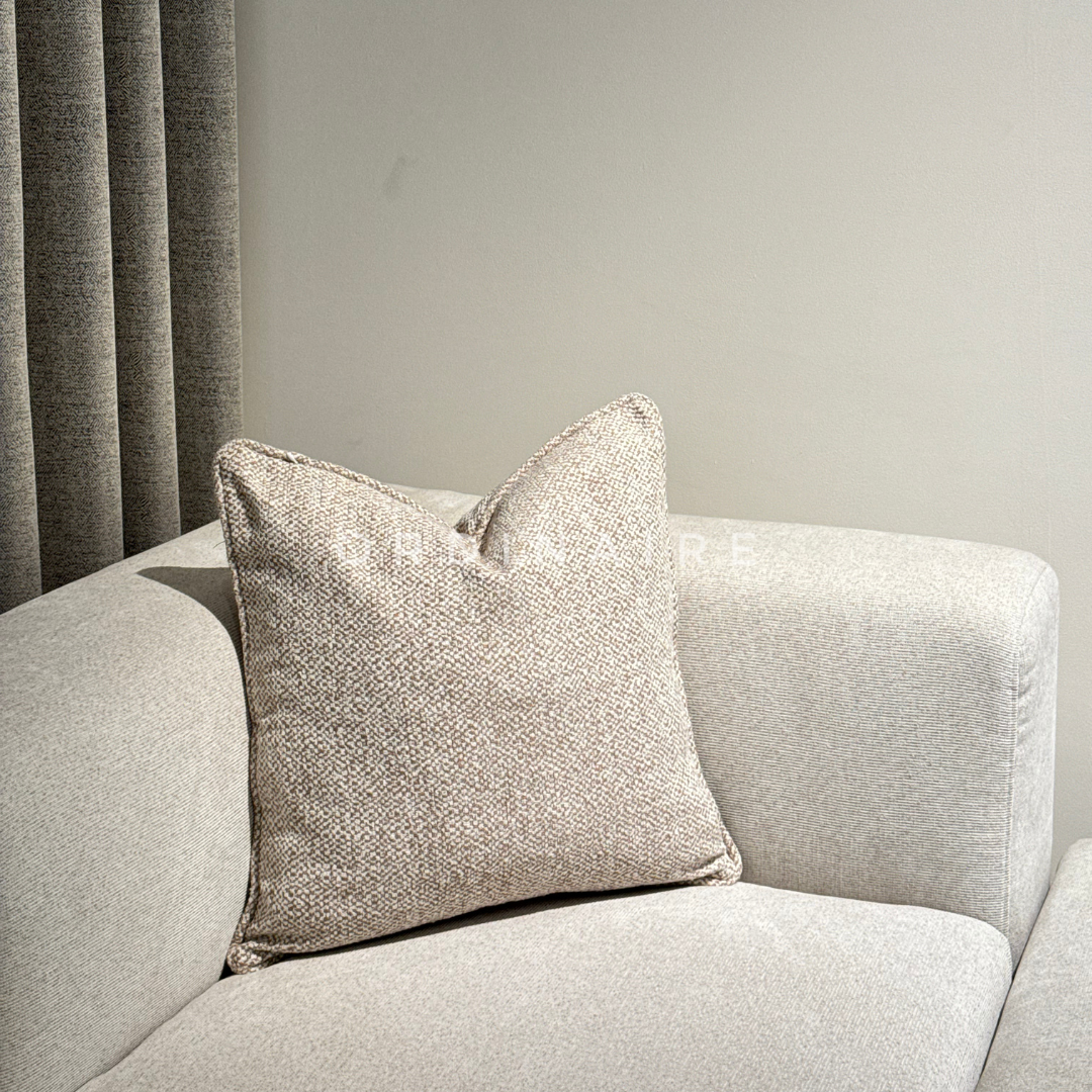LUXURIOUS PILLOW  - 1797-1