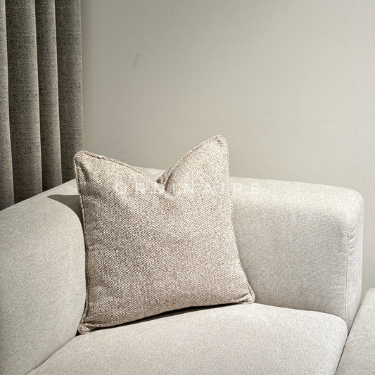 LUXURIOUS PILLOW  - 1797-1