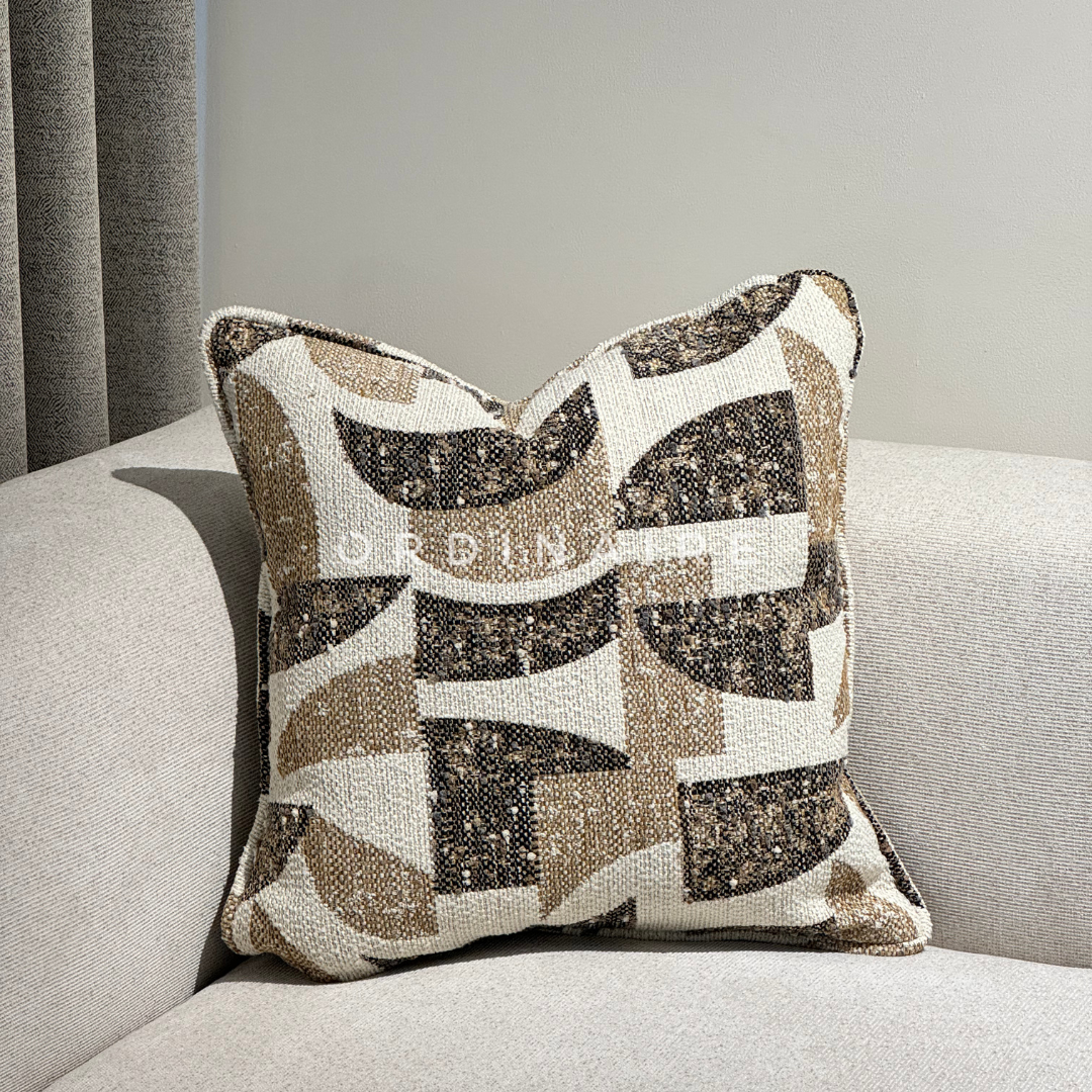 LUXURIOUS PILLOW  - 1843-1
