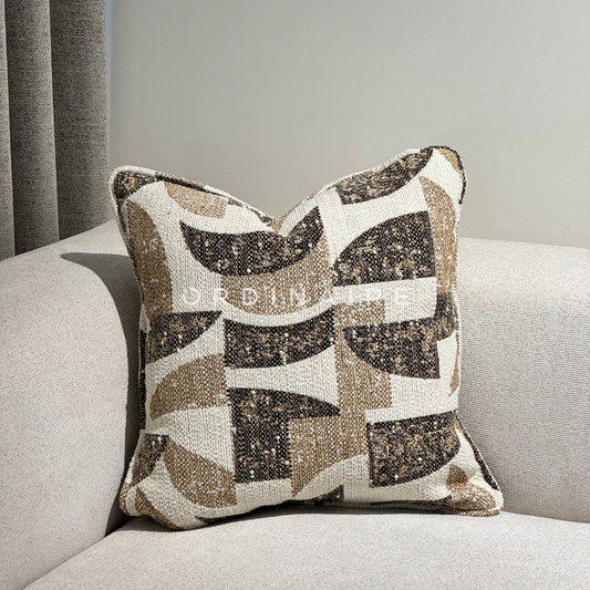 LUXURIOUS PILLOW  - 1843-1