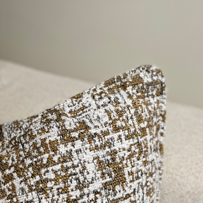 LUXURIOUS PILLOW