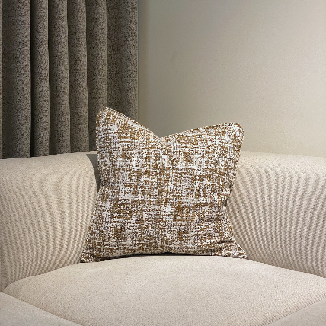 LUXURIOUS PILLOW - 1845-1
