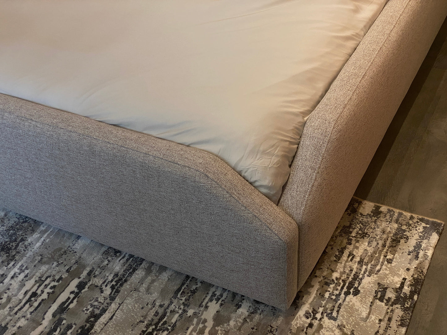 REVERIE BED