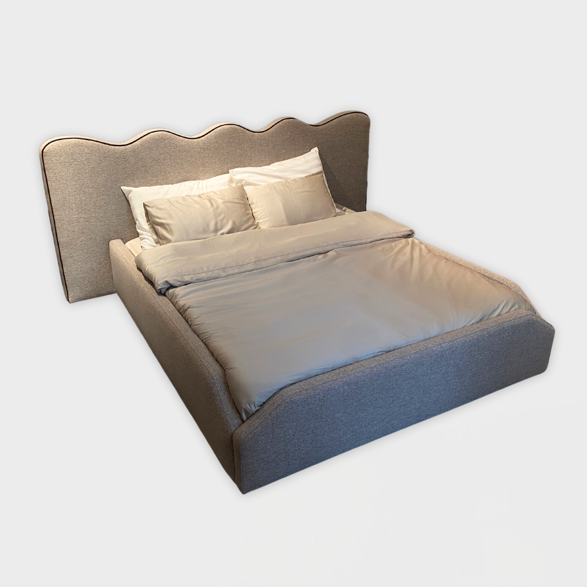 REVERIE BED