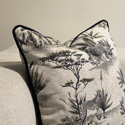 LUXURIOUS PILLOW - SAFARI