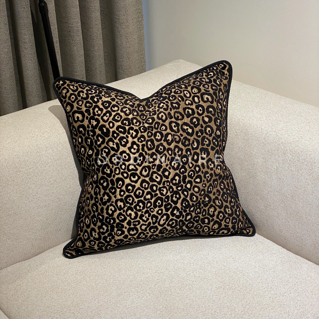 LUXURIOUS PILLOW - ZAMBIA
