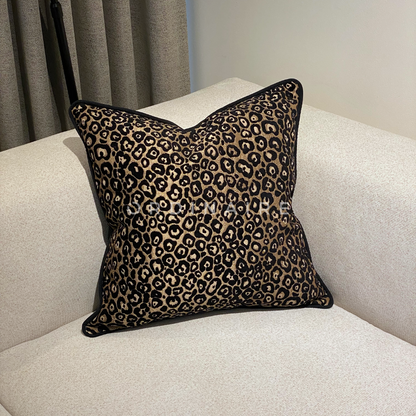LUXURIOUS PILLOW - ZAMBIA