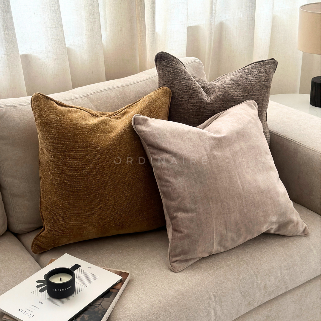 ESSENTIAL PILLOW