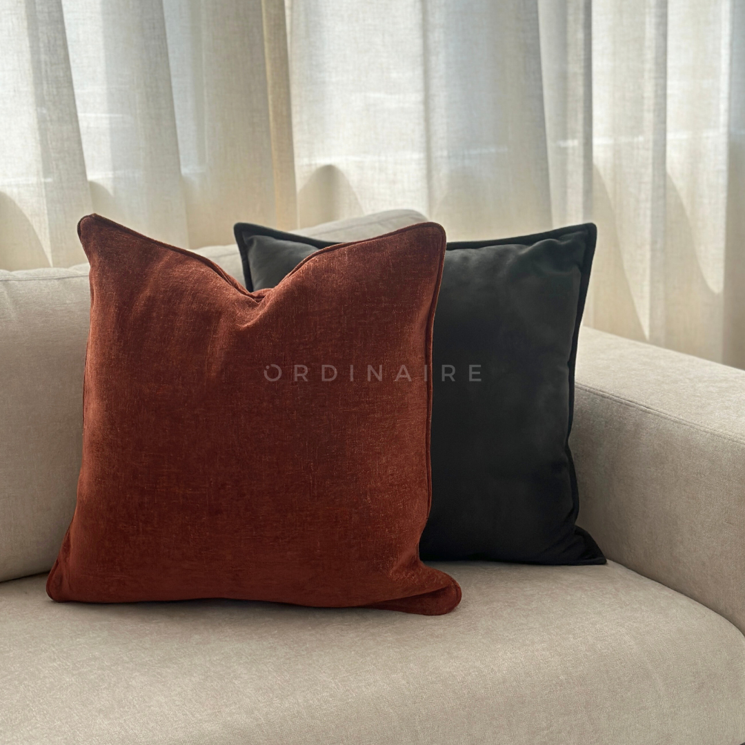 ESSENTIAL PILLOW