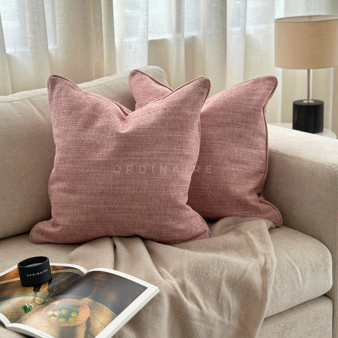 ESSENTIAL PILLOW
